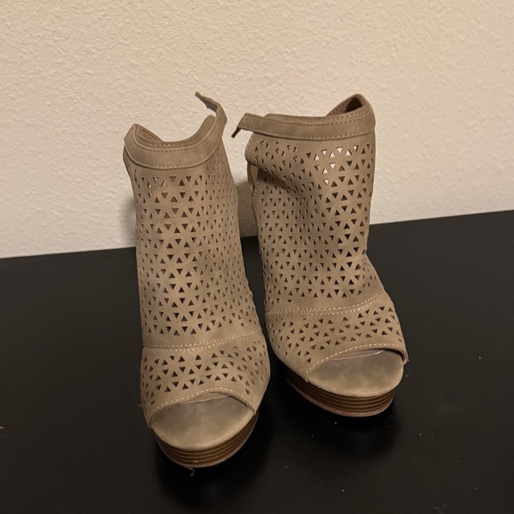Stylish Tan Peep-Toe Ankle Boots